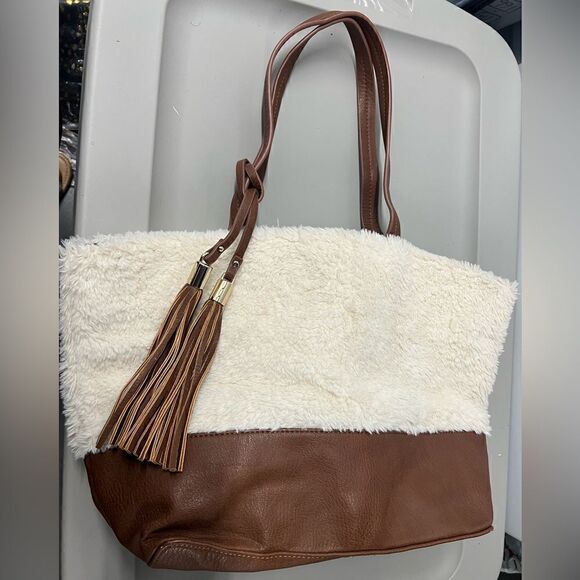 Handbag   - Picture 1 of 4